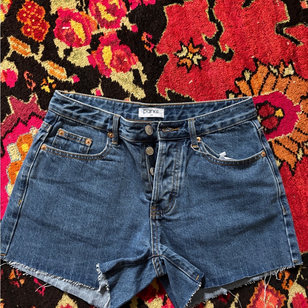 PARKE Blue Jean Shorts Frayed Hem High-Waisted